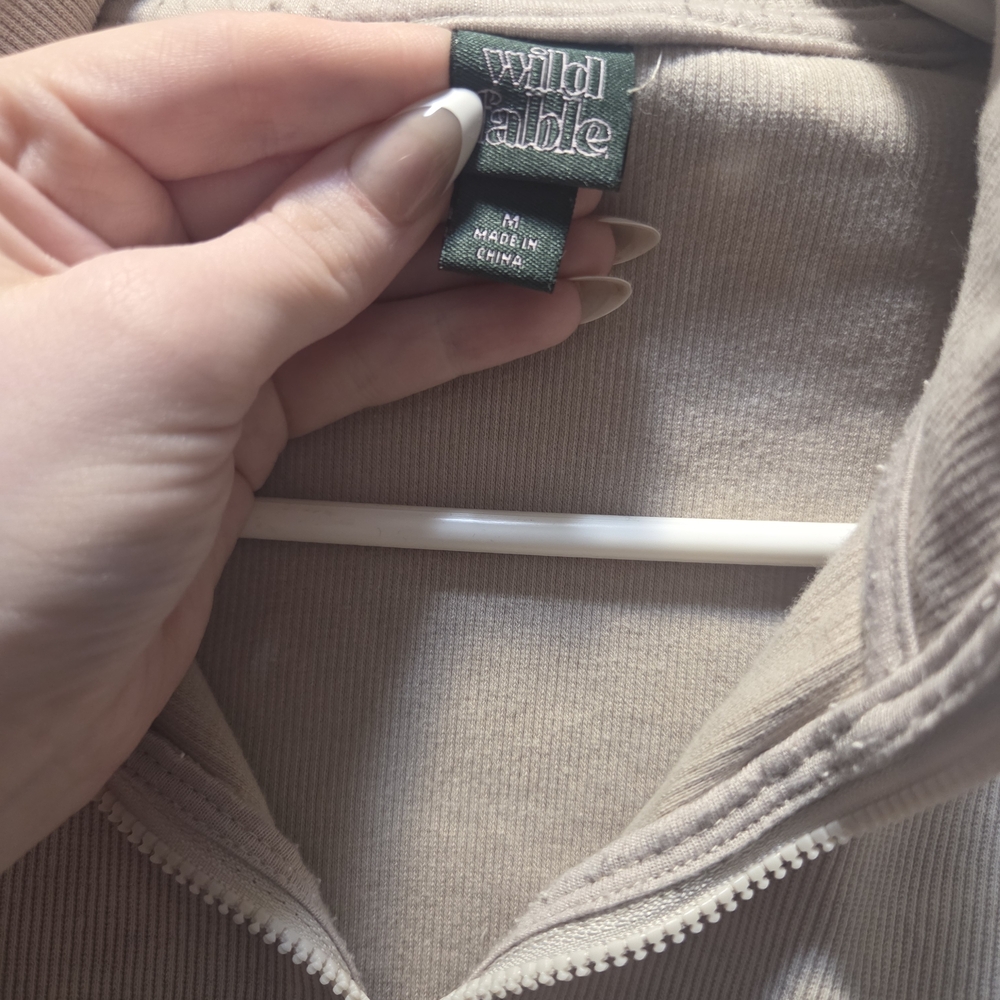 Wild Fable Beige Ribbed Zip-Up Top - Picture 3 of 4